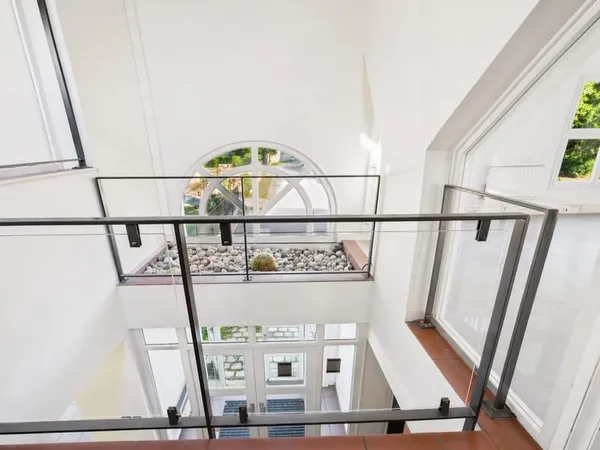 Bureaux 563 m²