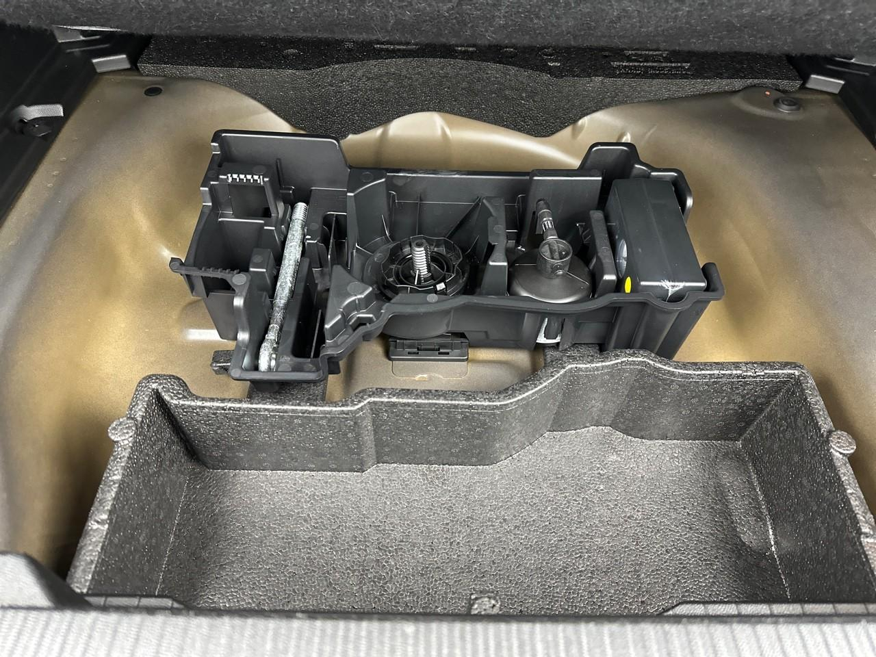 Peugeot 2008 puretech 100 s&s bvm6 allure — photo 34