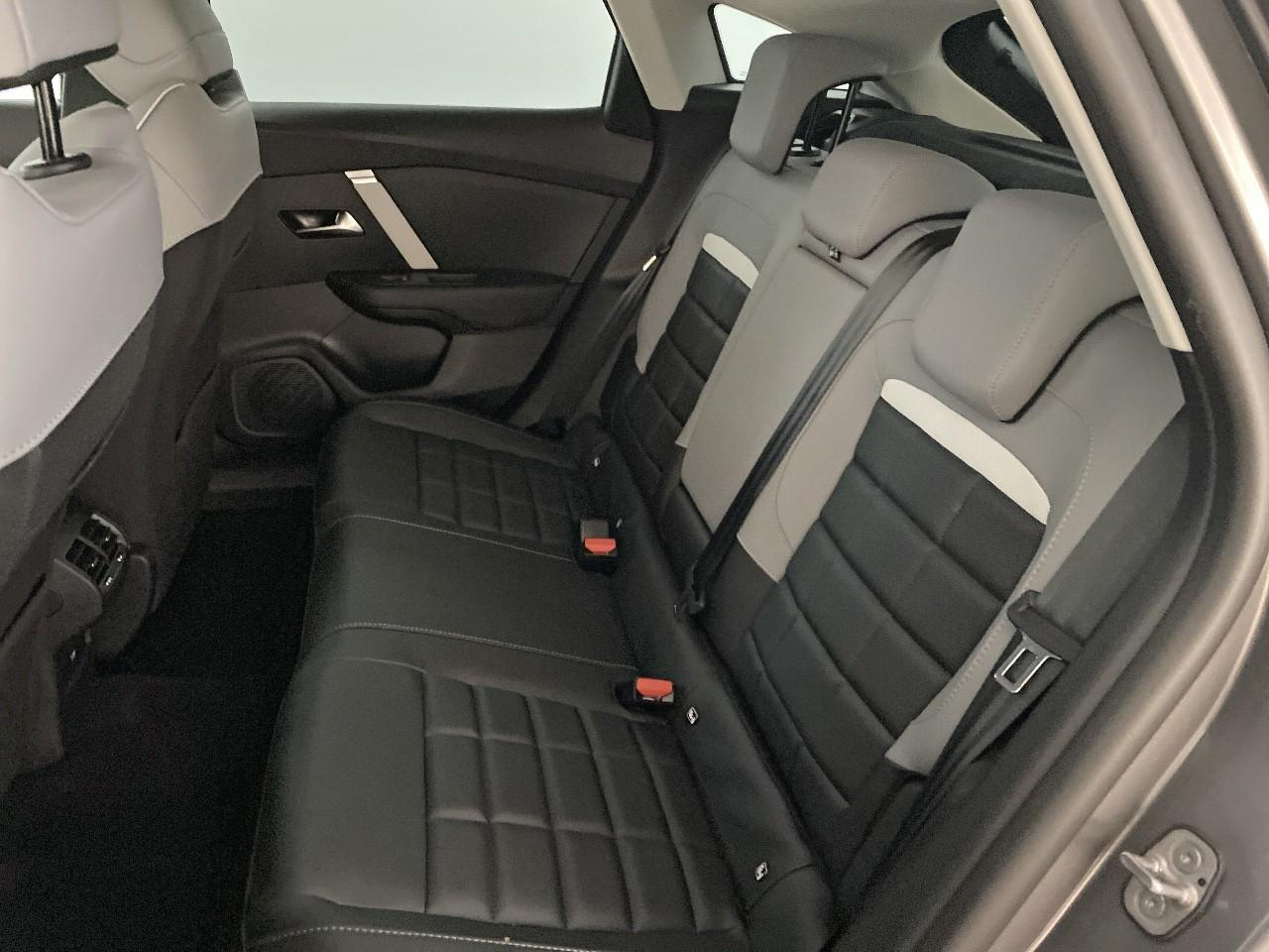 Citroën C4 hybride 145 ch e-dcs6 max — photo 10