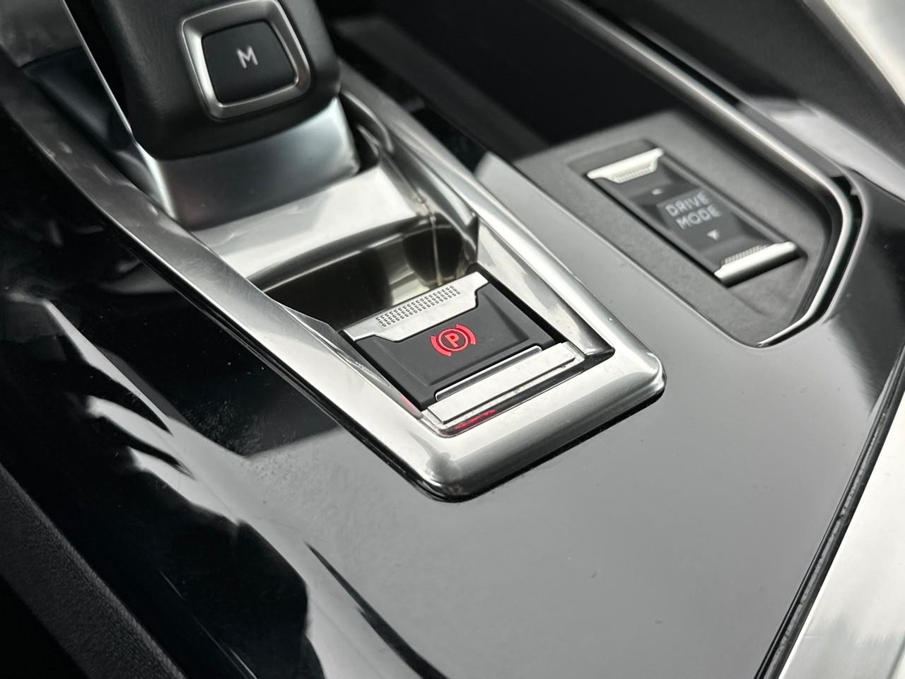 Peugeot 3008 puretech 130ch s&s eat8 allure pack — photo 31