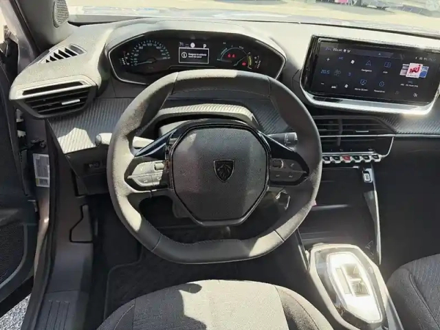 Peugeot 2008 hybrid 110 e-dcs6 — photo 9