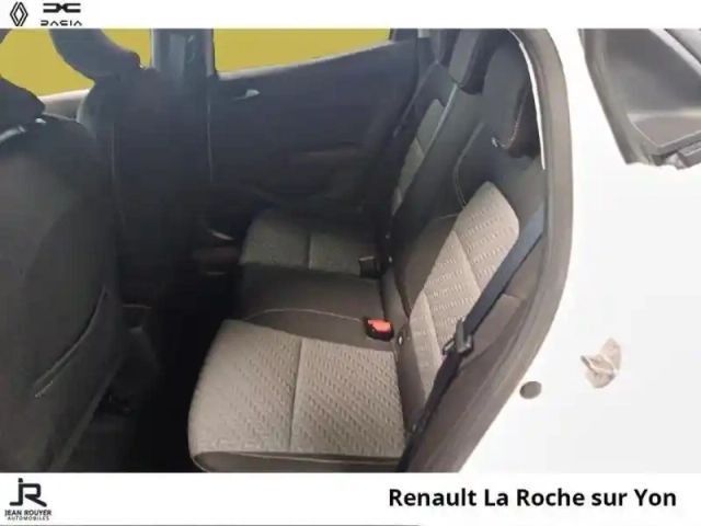 Renault Clio 1.5 blue dci 100ch evolution — photo 15