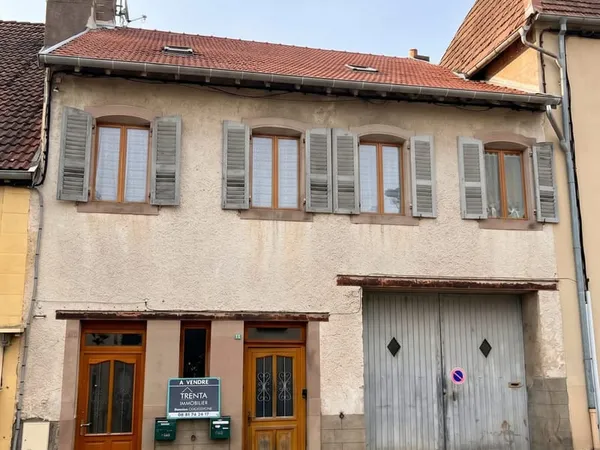 À VENDRE — Ensemble immobilier à fort potentiel : Maison div