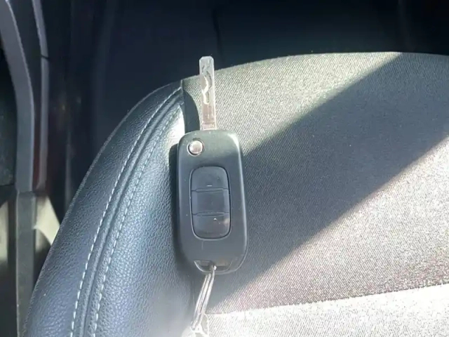 Renault Kangoo Van blue dci 95 edc — photo 21
