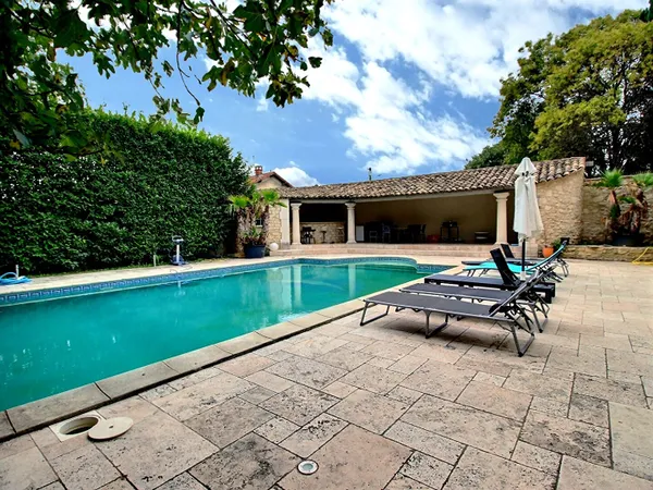 magnifique appartement t5 comme à la maison!
