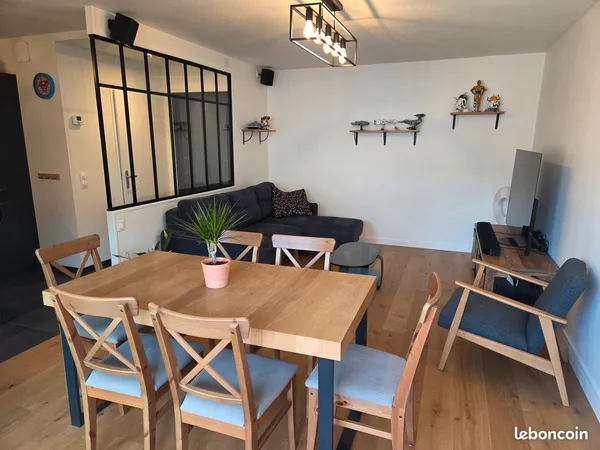 Superbe T3 traversant de 70 m² entièrement rénové - Annemasse Gare