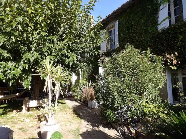 Maison 8 pièces 190 m²