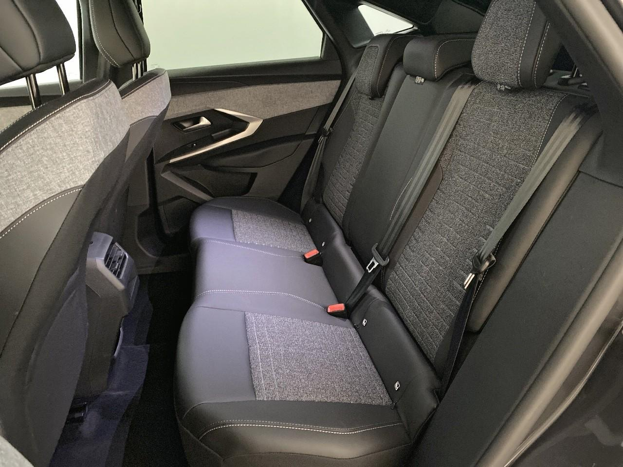Peugeot 3008 hybrid 145 e-dcs6 allure — photo 10