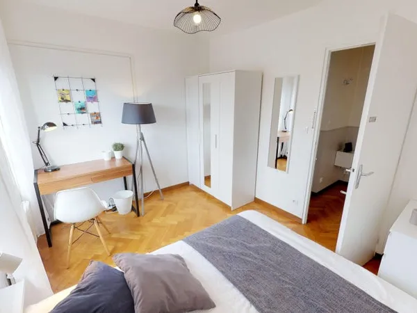 332 Garibaldi - Chambre 4