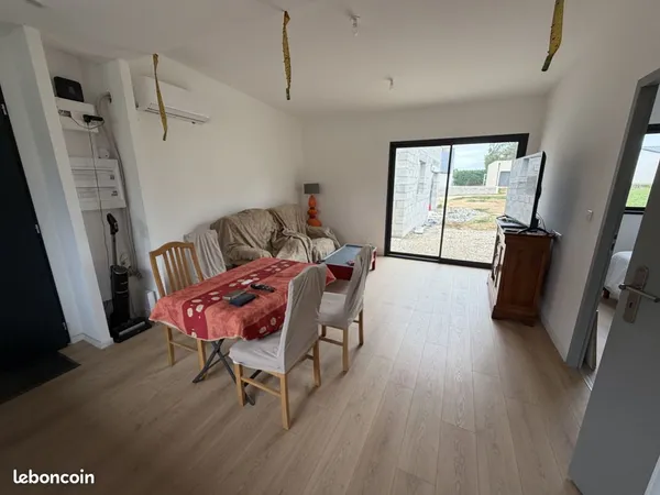 Maison 2 pièces 130 m²