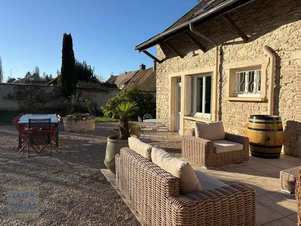 EXCLUSIVITÉ - ALLÉRIOT - TRES BELLE MAISON EN PIERRE -