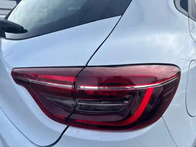 Renault Clio sce 75 — photo 17