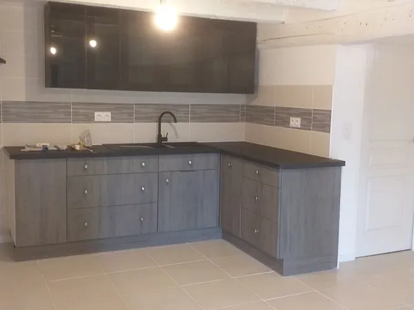 Appartement T2 au RDC d'une maison, loué vide ou meublé