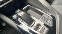 Peugeot 3008 HYBRID 225ch Allure Pack e-EAT8 — photo 18