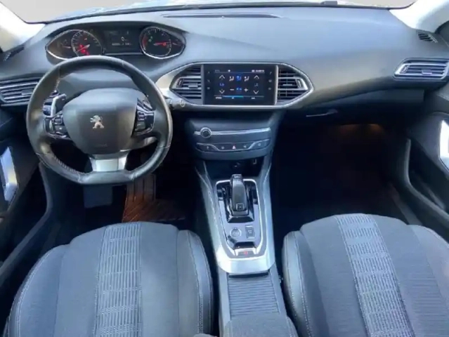 Peugeot 308 1.5 bluehdi 130ch s&amp;s allure business eat8 — photo 10
