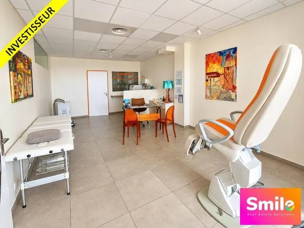 Bureaux 77 m²