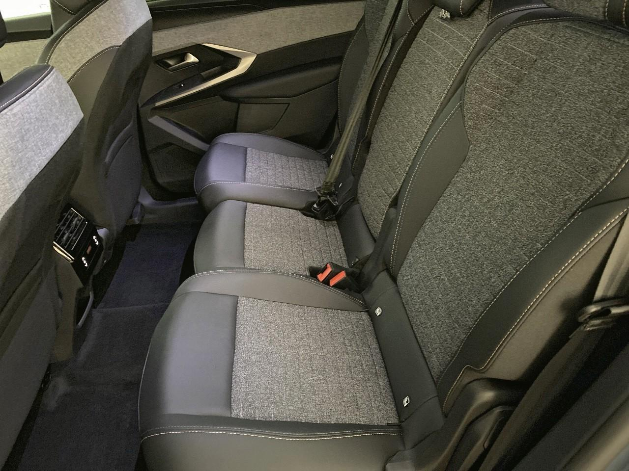 Peugeot 5008 hybrid 145 ch e-dcs6 allure — photo 10
