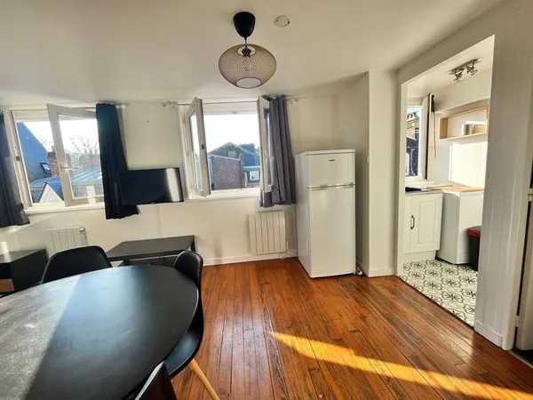 Studio 1 pièce 24 m²