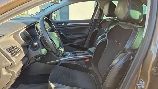 Renault Megane 1.2 TCe 130 EDC7 - Intens – 2017 – 123966 km – Essence – Boîte Automatique — photo 7