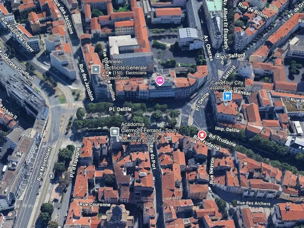 Local commercial 218 m²