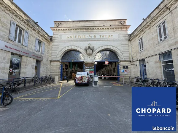 Local commercial 713 m² Bordeaux