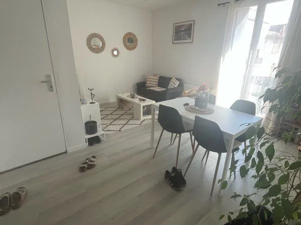 F3 à louer poussan