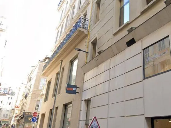 Bureaux 555 m²