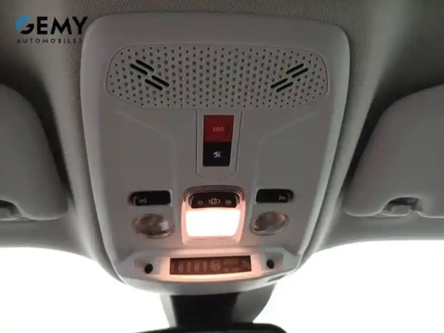 Peugeot 2008 electrique 136 ch — photo 15