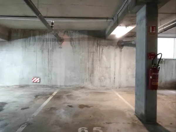 Loue garage box parking souterrain