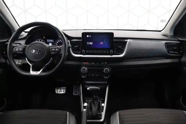 Kia Stonic 1.0 t-gdi 120 ch mhev dct7 — photo 46