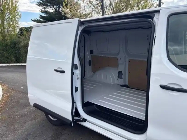 Citroën Jumpy fgn diesel 150 ch m manuelle — photo 32