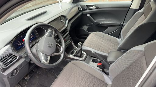 Volkswagen T-Cross 1.0 TSI 110 - R-Line – 2021 – 22543 km – Essence – Boîte Manuelle — photo 27