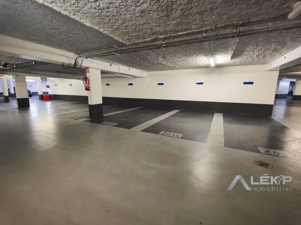 Parking 60 m²