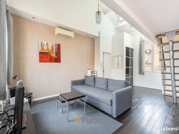 Duplex rénové 3 pièces avec balcon - très bon état - Marseille 13005