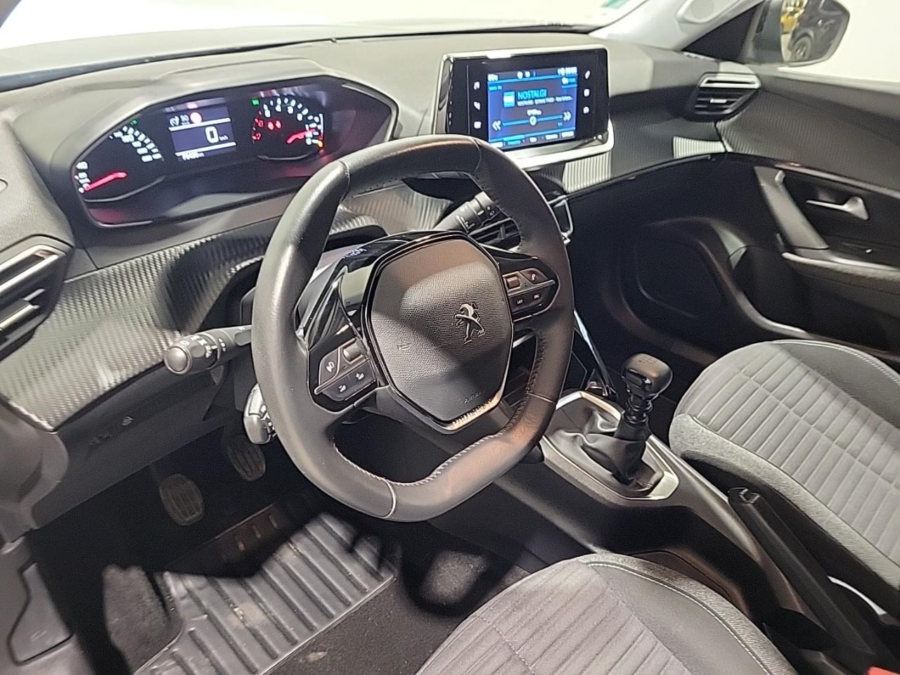 Peugeot 2008 puretech 100 s&s bvm6 style — photo 9
