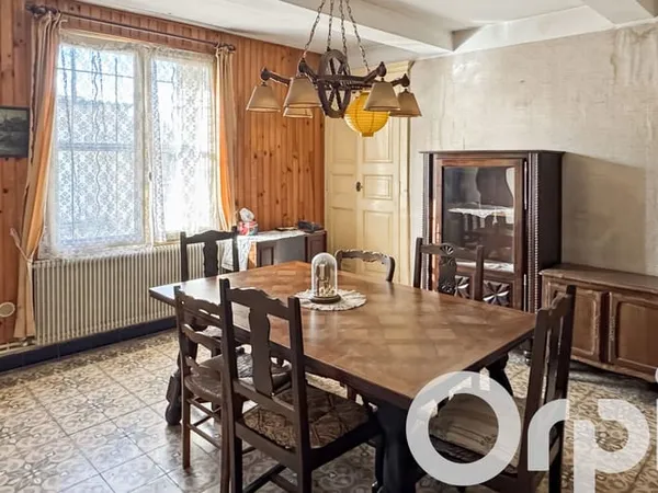 Maison 7 pièces 166 m²