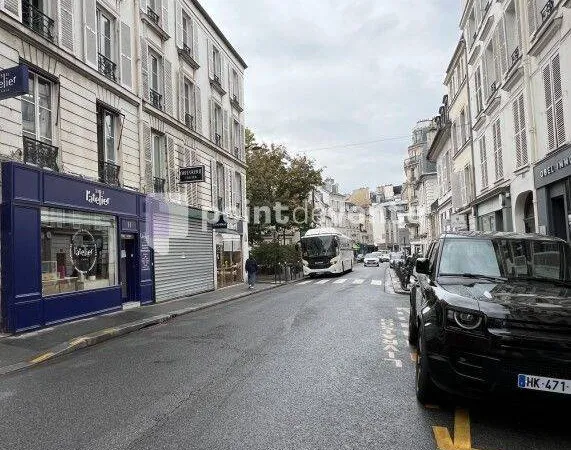 Local commercial 80 m²