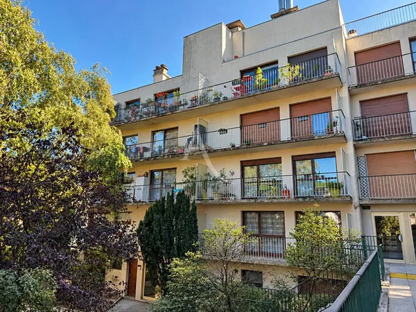 Bien plus qu'un studio : 27m² aménagés en 2 pièces