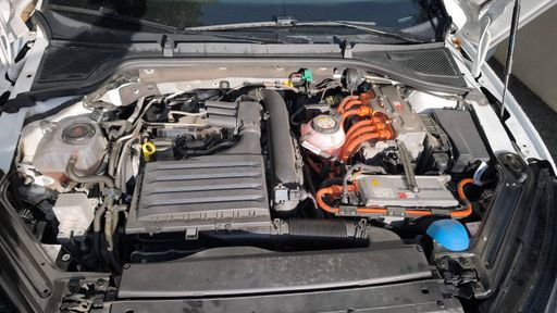Skoda Octavia Combi 1.4 TSI PHEV iV 245 DSG6e - RS – 2021 – 89383 km – Hybride rechargeable – Boîte Automatique — photo 24