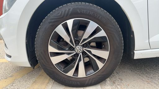Volkswagen Polo 1.0 TSI 95 DSG7 - Confortline – 2018 – 125227 km – Essence – Boîte Automatique — photo 14