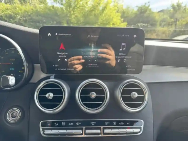 Mercedes Glc 300e 4matic suv amg line — photo 17