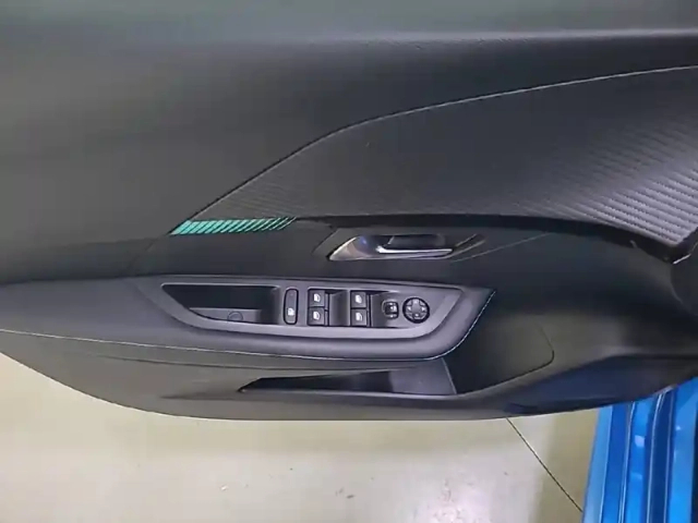 Peugeot 208 puretech 130 s&amp;s eat8 — photo 40