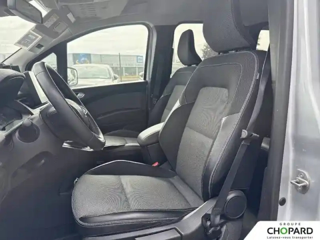 Renault Kangoo blue dci 115 — photo 11