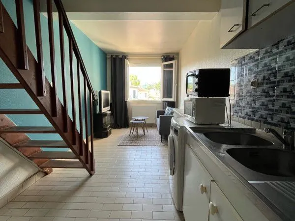 T2 meublé en duplex avec balcon - rue Victor Hugo