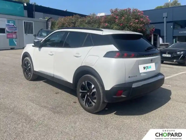 Peugeot 2008 electrique 136 ch — photo 7
