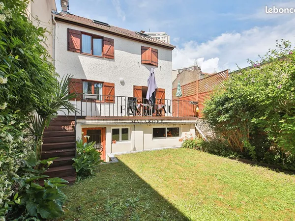 Maison 8 pièces 238 m²