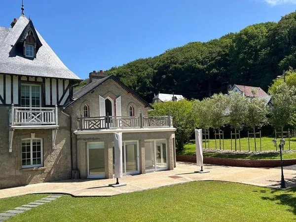 Maison de luxe 6 pièces 175 m²