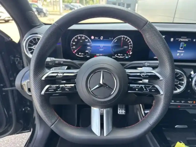 Mercedes Classe A 250 e hybrid eq amg line — photo 19