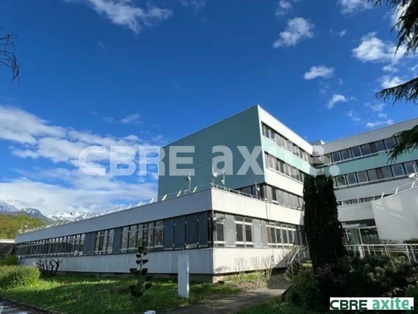 Bureaux 1457 m²