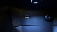 Peugeot 3008 1.2 PureTech 130ch S&S Allure Pack EAT8 — photo 30